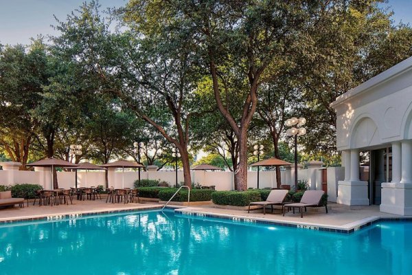 Sheraton Suites Market Center Dallas