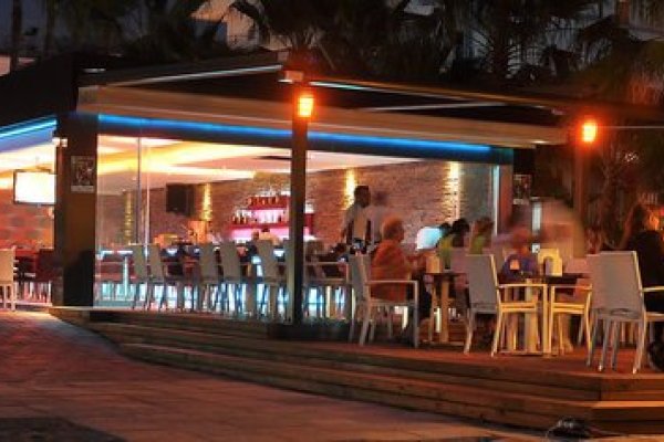 Delfino Apartotel