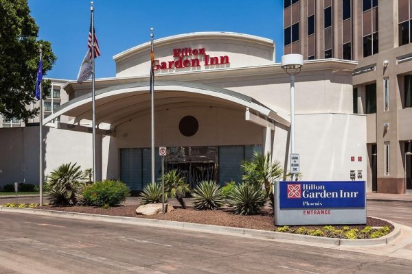 Doubletree By Hilton Phoenix Midtown