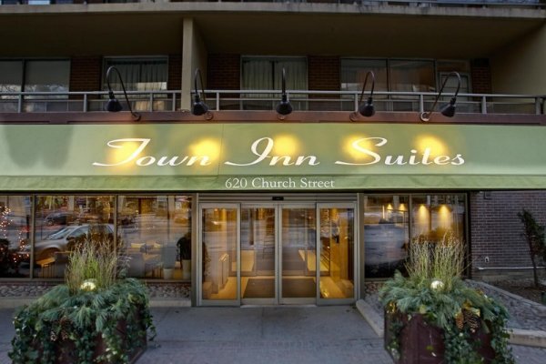 Town Inn Suites