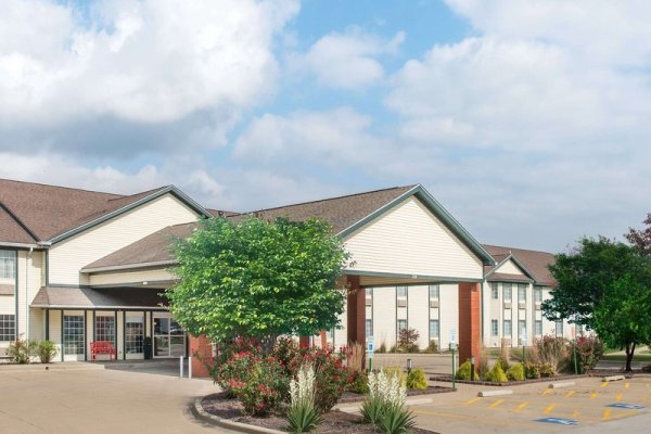 Ramada Springfield North