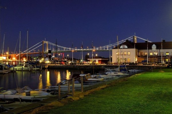 Dockyard Hotel