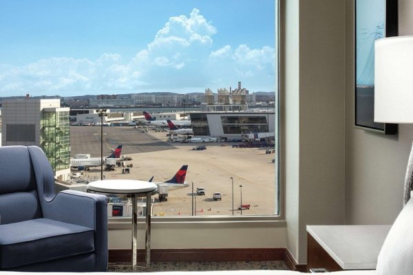 Hilton Boston Logan Airport