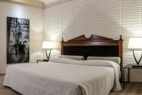 Hotel Federico II Central Palace