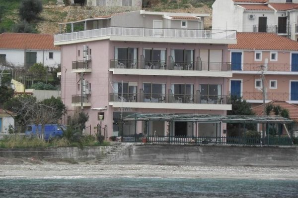 Riviera Hotel