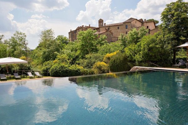 Castel Monastero