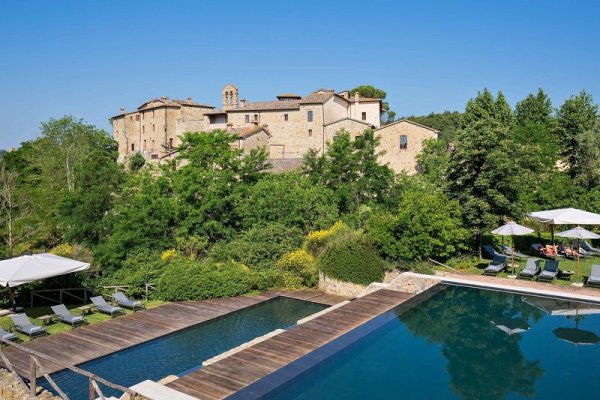 Castel Monastero