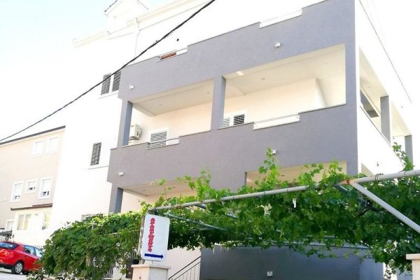 Apartments Jure Miljak