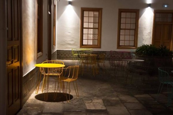 Jacio House