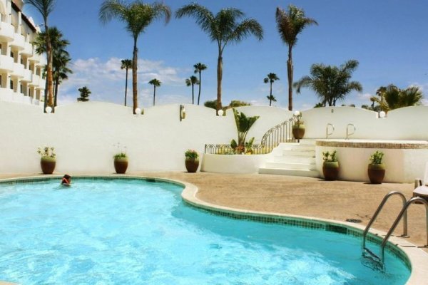 Corona Hotel & Spa