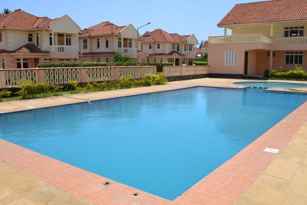 Azanza Mtwapa Holiday Home
