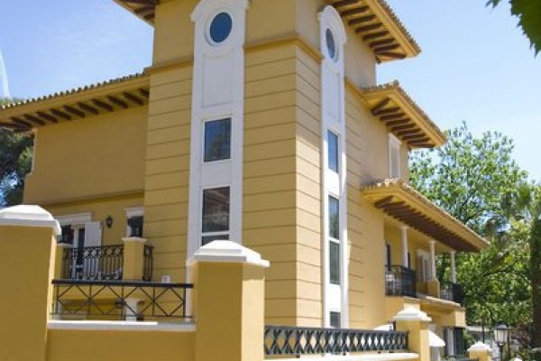 BYPILLOW Villa Lorena