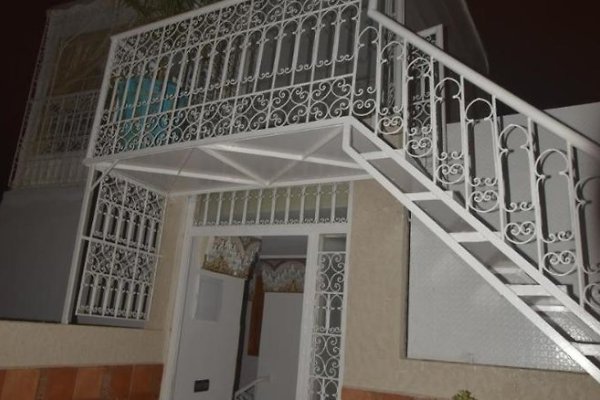 Riad Najiba