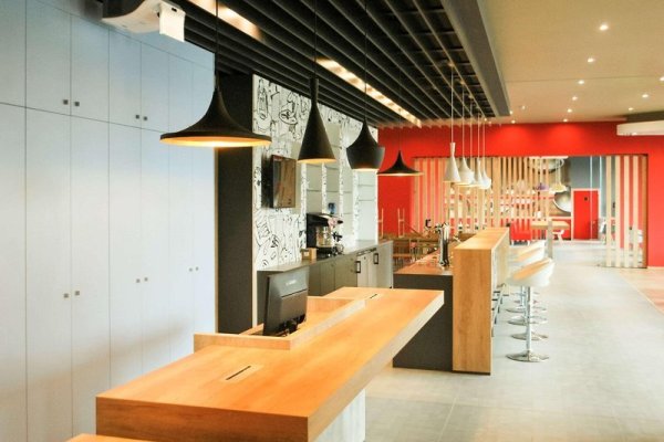 Ibis Sofia Airport