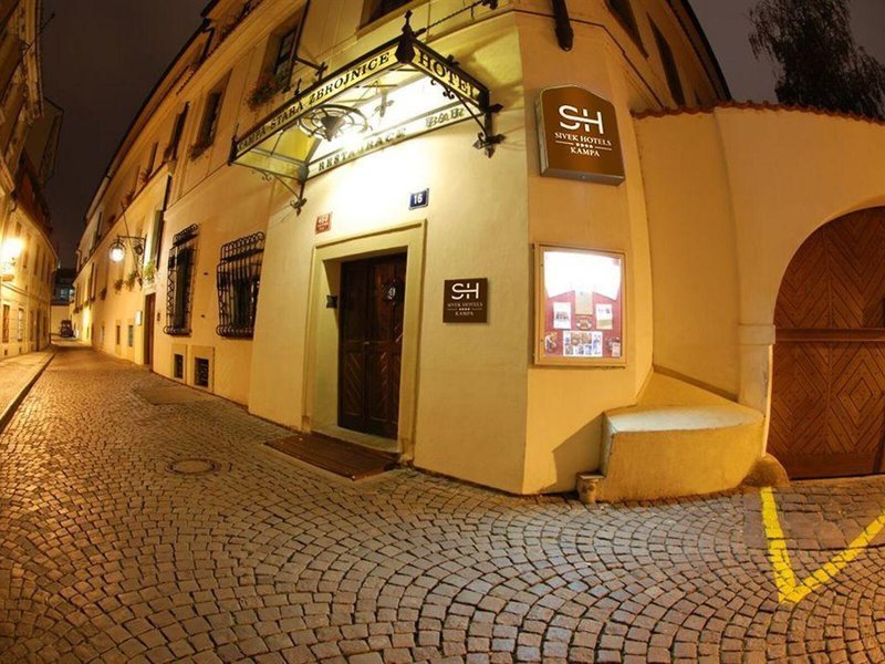 Pytloun Old Armoury Hotel Prague