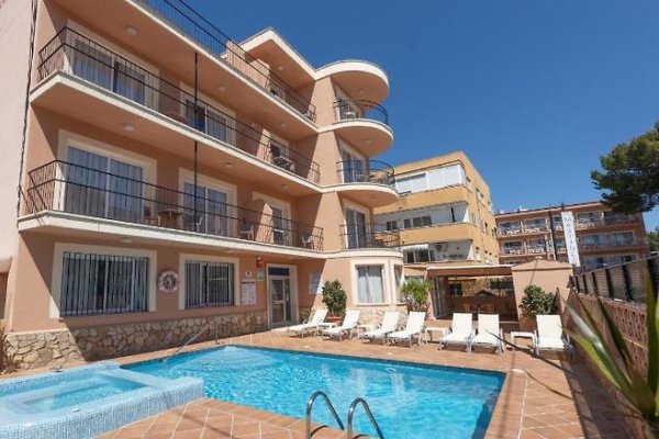 Martinez Apartments