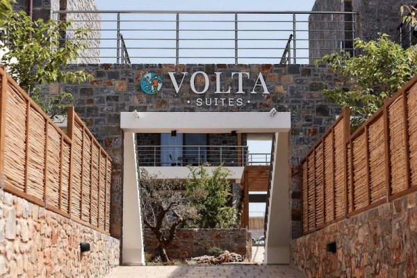 Volta Suites and Villas