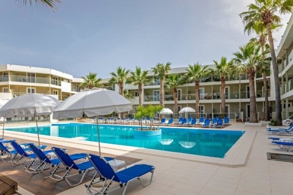 Cameo Beach Resort
