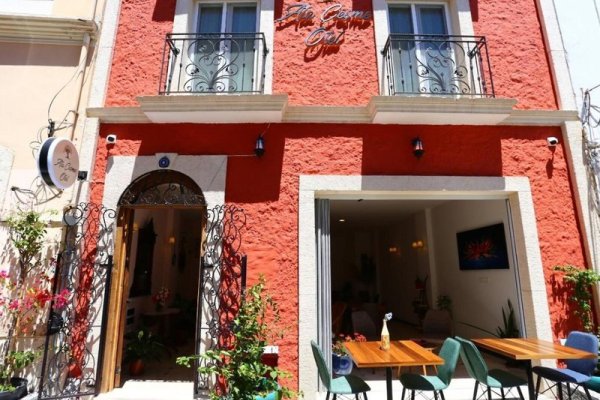 Ata Çesme Otel