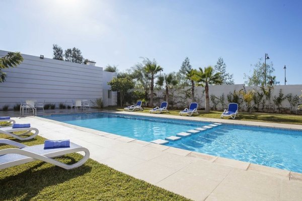 Relax Hotel Kenitra