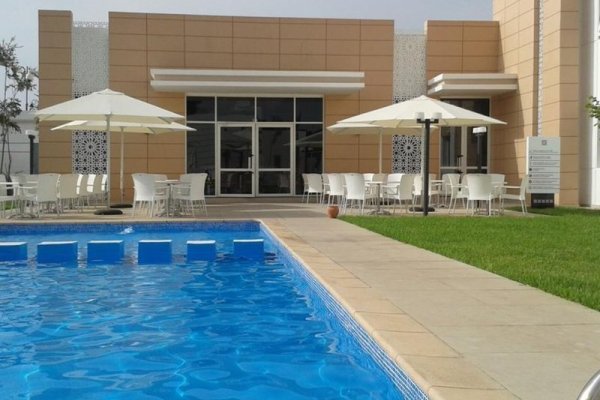 Relax Hotel Kenitra