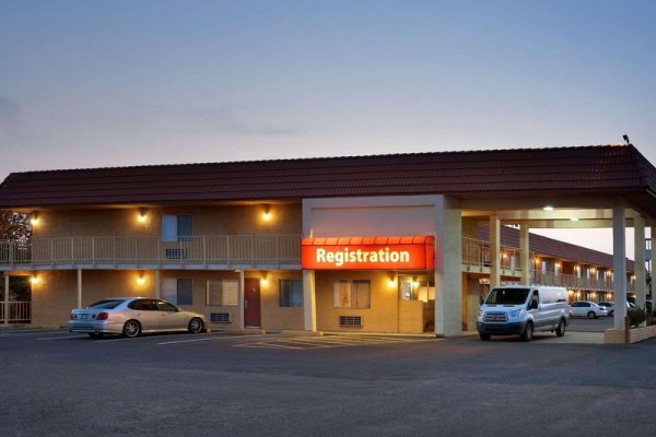 Travelodge By Wyndham Winslow