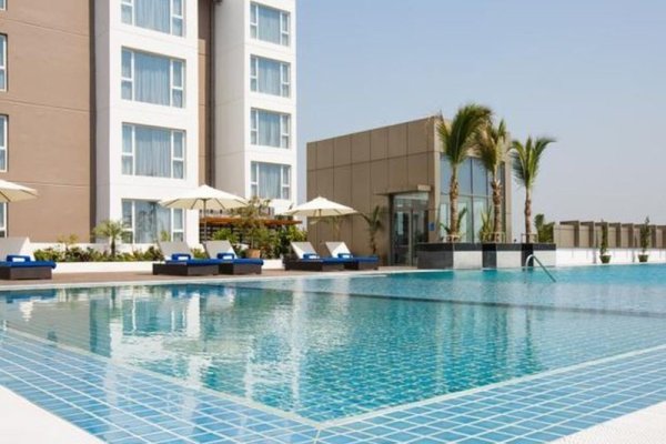Novotel Yangon Max