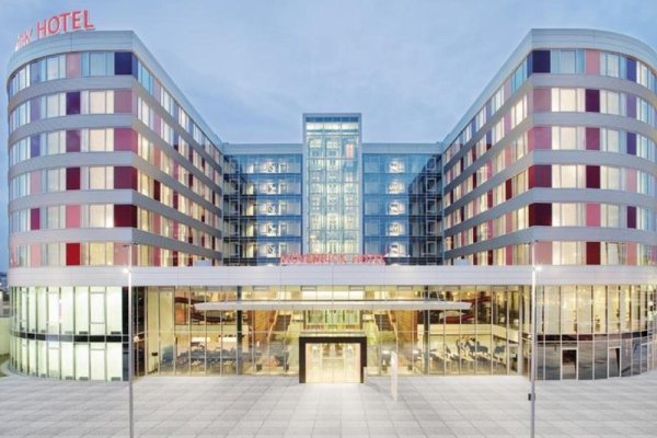 Mövenpick Hotel Stuttgart Airport