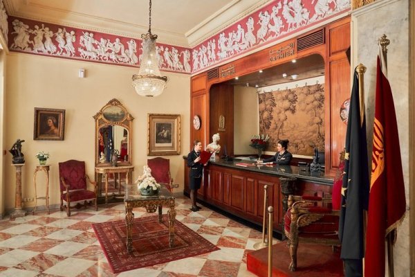 Paradise Inn Le Metropole Hotel