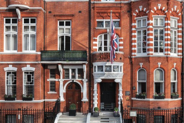 No.11 Cadogan Gardens