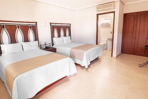 Hotel Alcazar