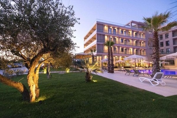 Tris3 Hotel