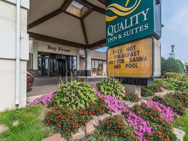 Quality Inn & Suites Bay Front