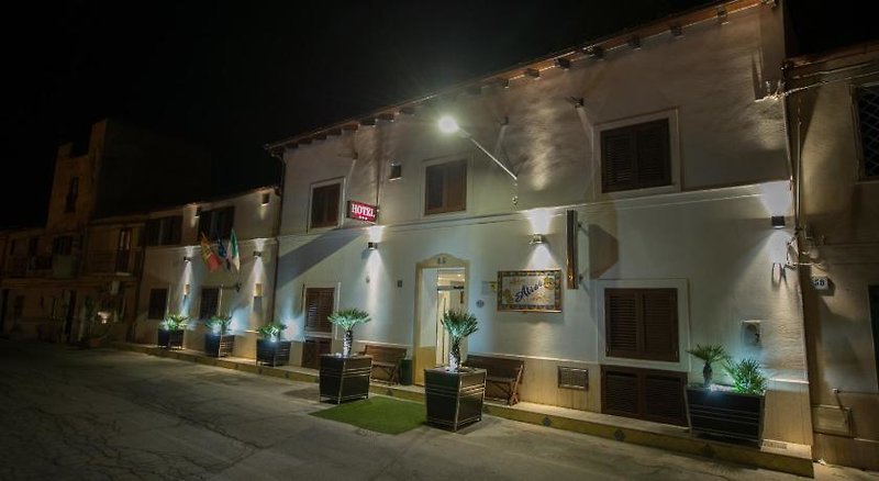 Aliai
