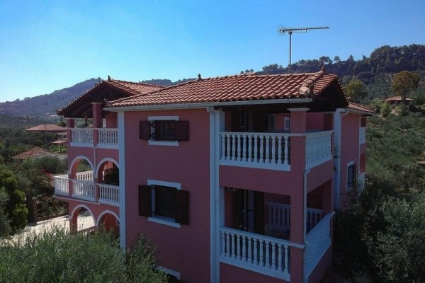 Arazzo Apartments