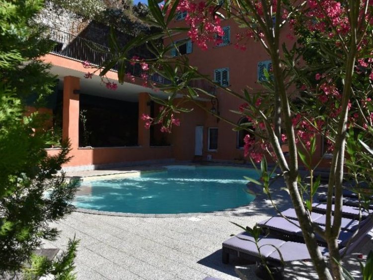 Hôtel les Jardins de la Glacière