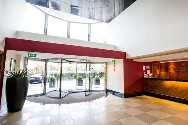Crowne Plaza London Ealing