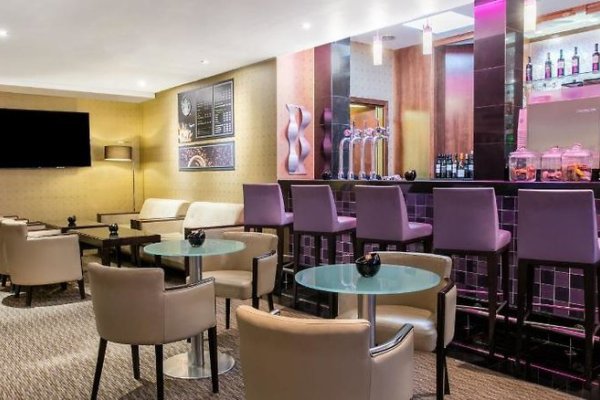 Crowne Plaza London Ealing