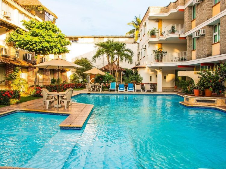 Hotel Vallartasol