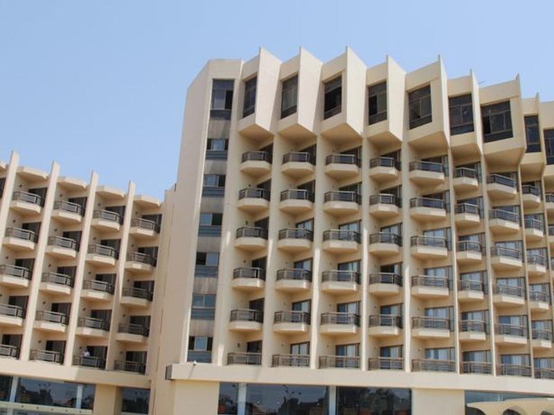 Aracan Pyramids Hotel