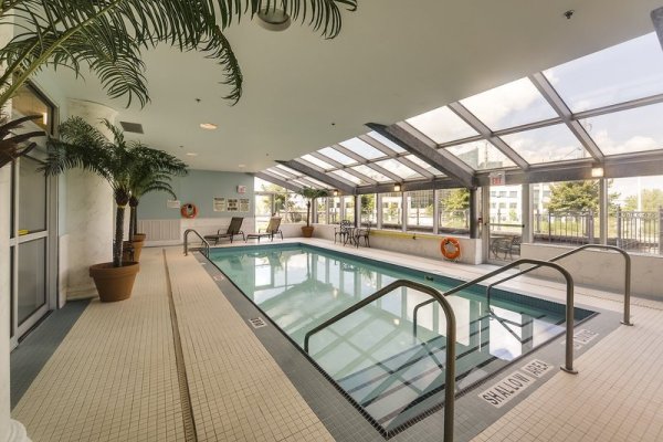 Monte Carlo Inn & Suites Downtown Markham