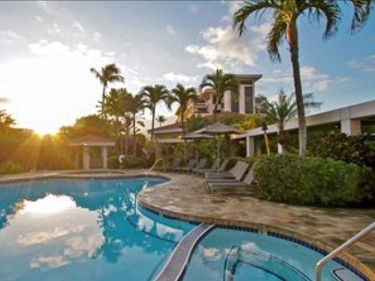 Maui Coast Hotel