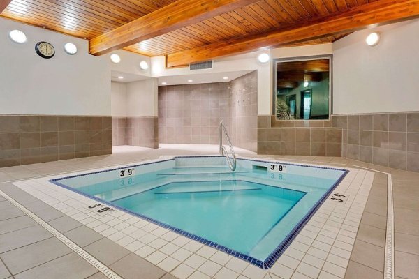 Ramada by Wyndham Kamloops