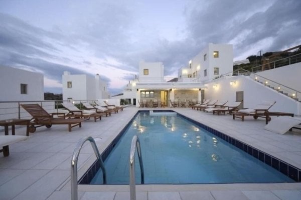 Lenikos Resort