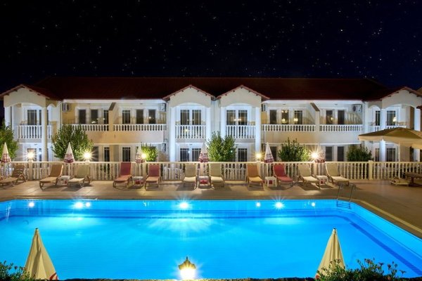 Larimar Suite Hotel