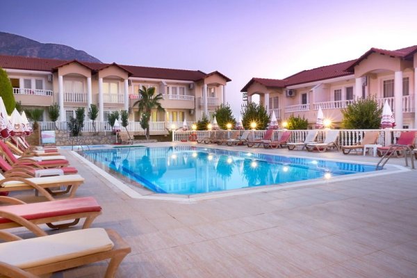 Larimar Suite Hotel
