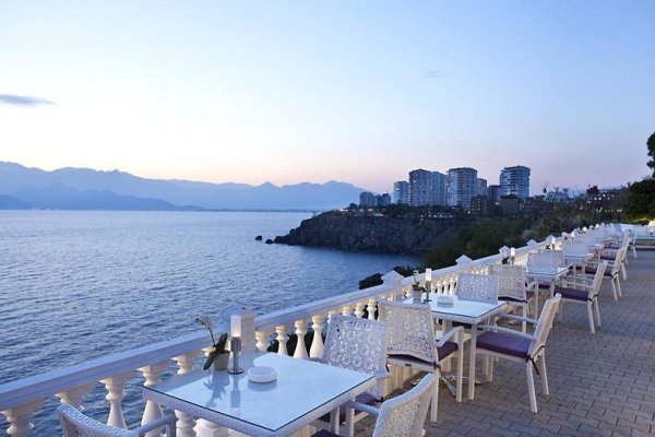 La Boutique Hotel & Suites