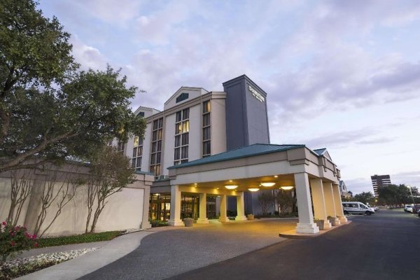 DoubleTree DFW Airport North