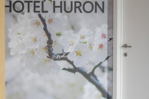 Hotel Huron