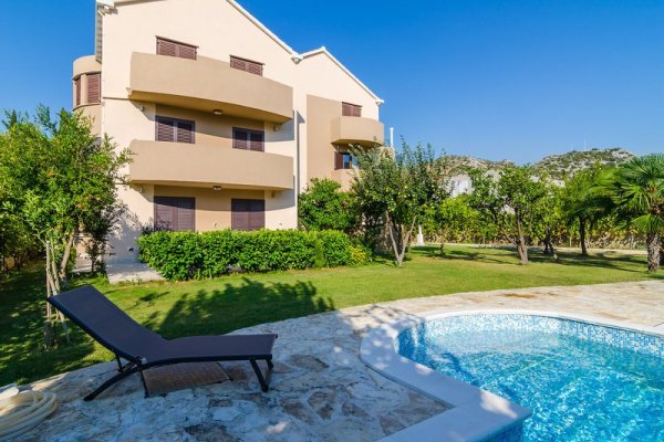 Apartments Setemana
